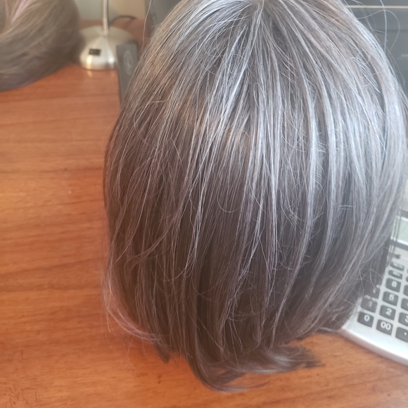 Beautiful Wig With Brown, Light And Dark Grey - Picture 13 of 15